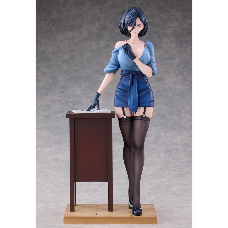 illustration by Kesoshiro HanaBee A NATURAL ART TEACHER WHO SUDDENLY STARTS TAKING OFF HER CLOTHES RUMI 1/6 SCALE FIGURE