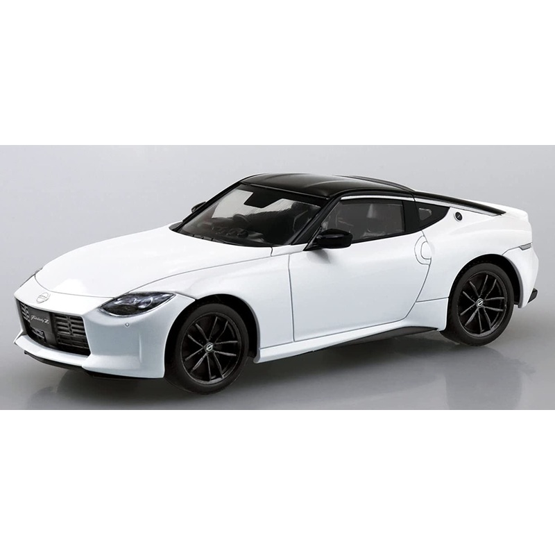 Aoshima Nissan RZ34 Fairlady Z (Prism White)