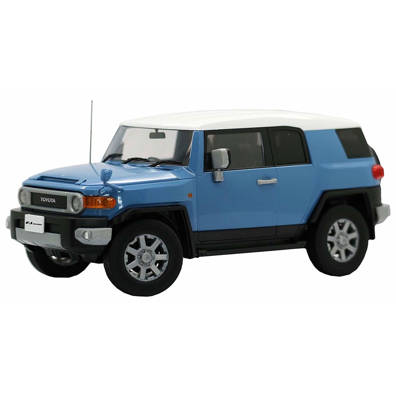 Fujimi Toyota FJ Cruiser (Smoky Blue)