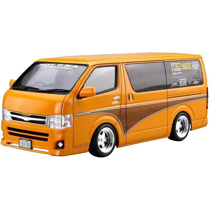 Aoshima Hotcompany TRH200V Hiace `12 (Toyota)