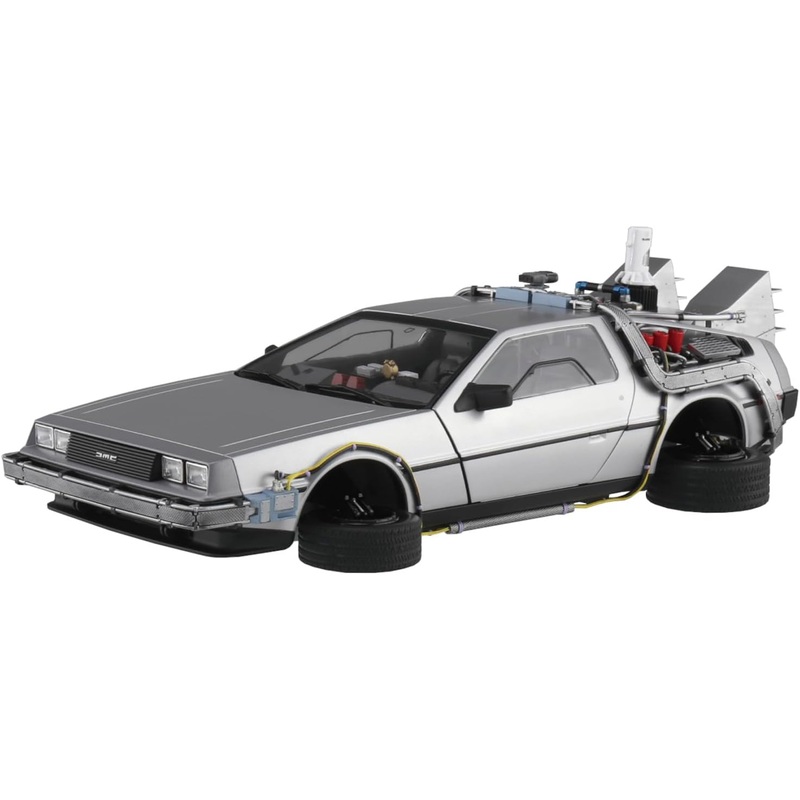 Aoshima 1/24 Movie Mecha No.BT-02 Back to the Future Part II Time Machine