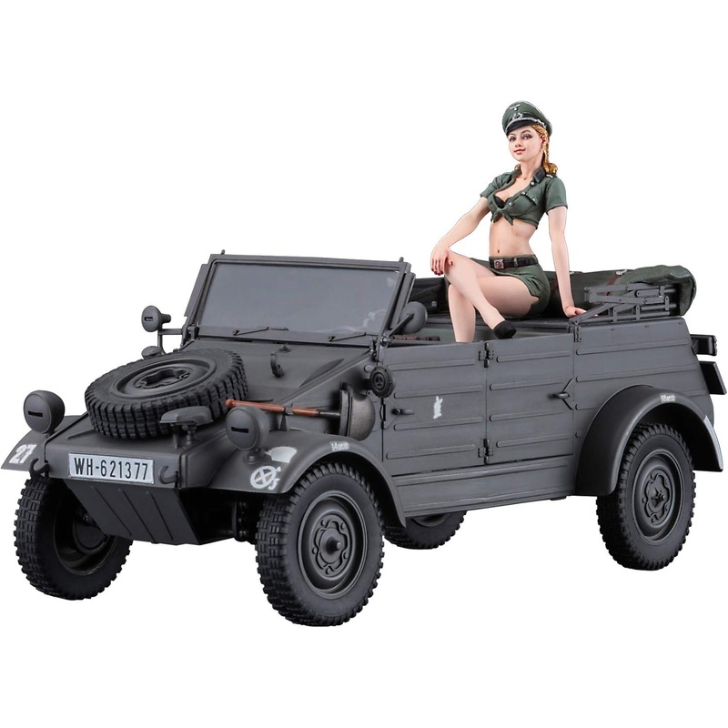 Hasegawa SP453 1/24 Pkw.K1 Cubelwagen Type 82 w/Blonde Girls Figure