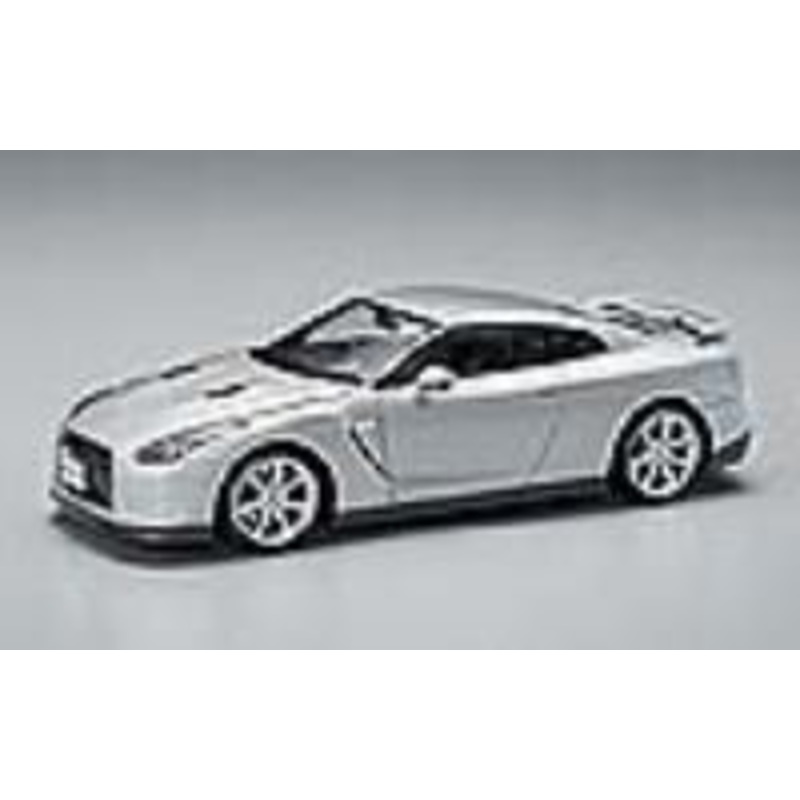 Aoshima R35 GT-R