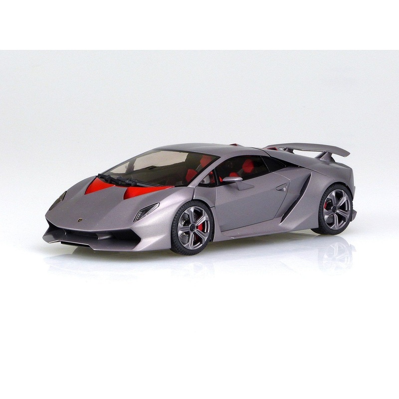 Aoshima Lamborghini Sesto Elemento 1/24