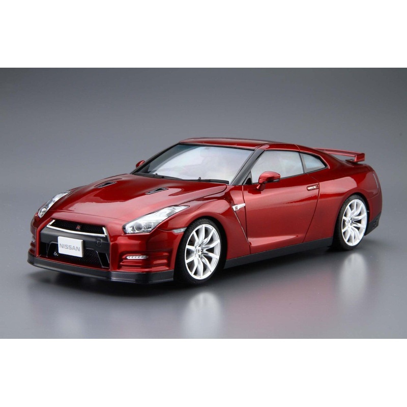 Aoshima Nissan R35 GT-R Pure Edition `14 1/24